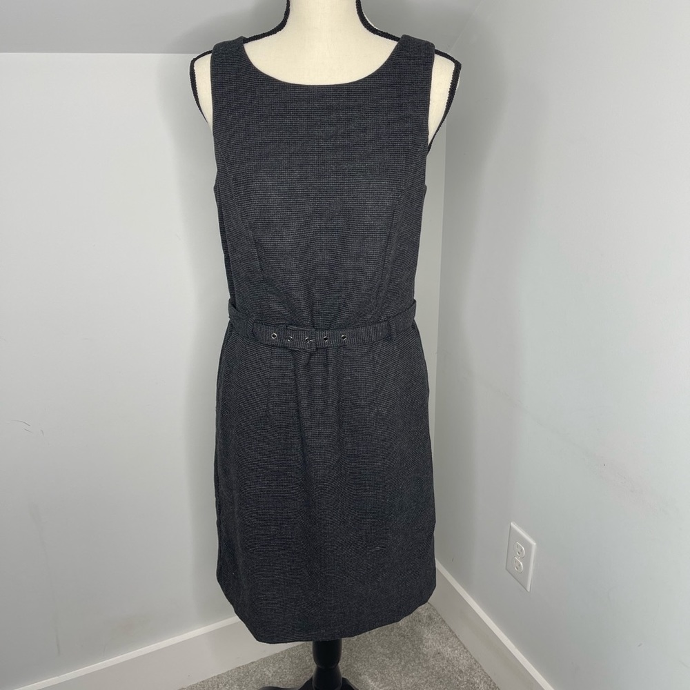 Banana republic. Size 10 belted dress